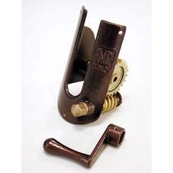 Winch Mechanism for Round Tennis Post