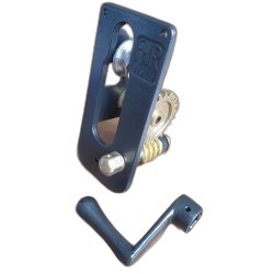 Winch Mechanism for Square Tennis Post