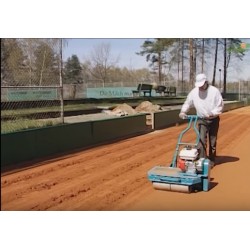 MACCHINA FRESATRICE PER CAMPI IN TERRA ROSSA